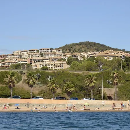 Cap Esterel Climatise Dans Le Centre Du Village * Drammont