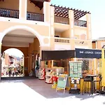 Cap Esterel Climatise Dans Le Centre Du Village דירה *