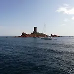 Cap Esterel Climatise Dans Le Centre Du Village דירה Drammont