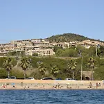 Cap Esterel Climatise Dans Le Centre Du Village * Drammont