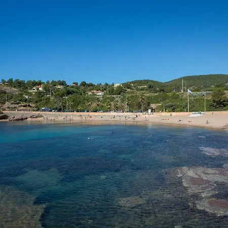 Apartament Cap Esterel Climatise Dans Le Centre Du Village *